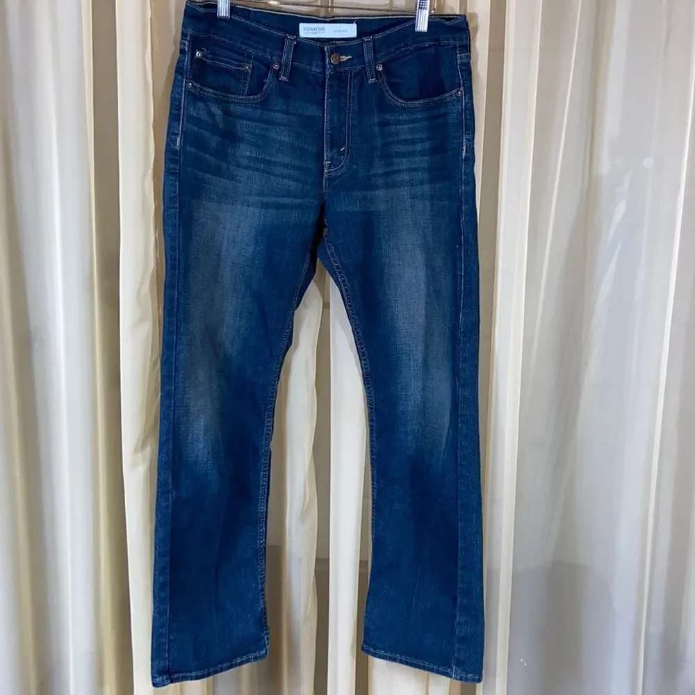 SIGNATURE LEVI STRAUSS & CO S61 RELAXED MEN BLUE Jeans SIZE 32X32